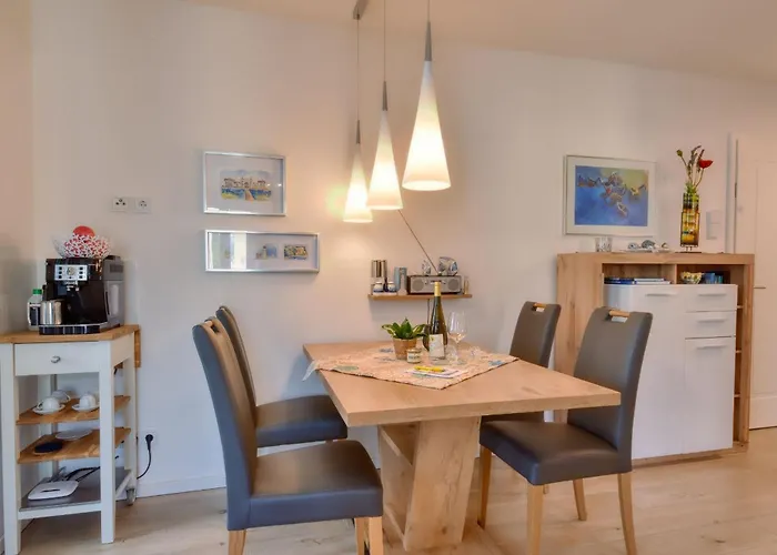 Ankerplatz In Der Sofie * Остзебад Бинц